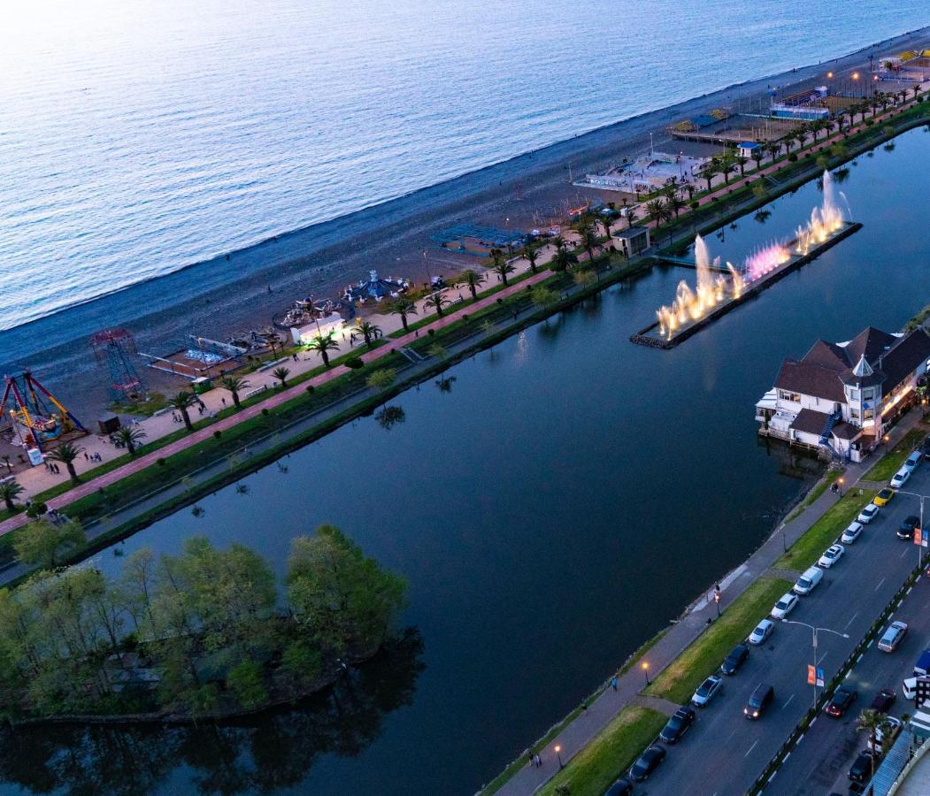 Seaside Resort In New Orbi Twins Batumi Exteriör bild